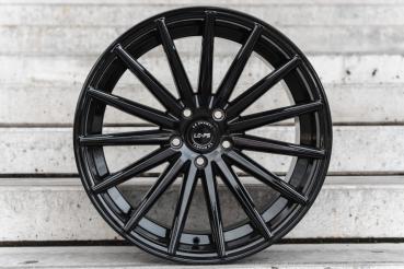 LC–P05 11x20 ET42 5x112 66,56 Black Glossy