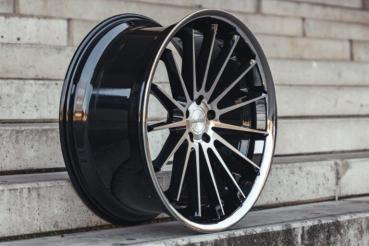 LC–P12 10,5x22 ET40 5x112 66,56 Black Machined - SS LIP