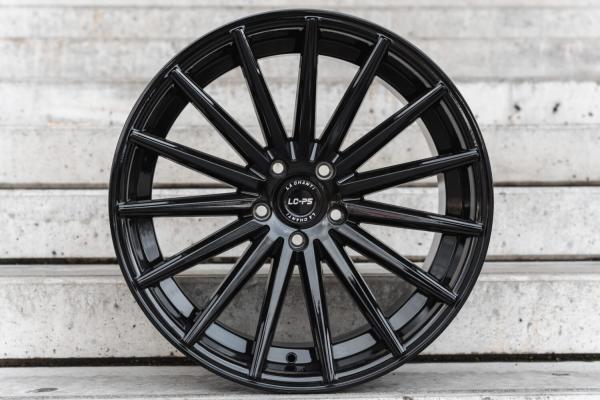 LC–P05 11x20 ET42 5x112 66,56 Black Glossy