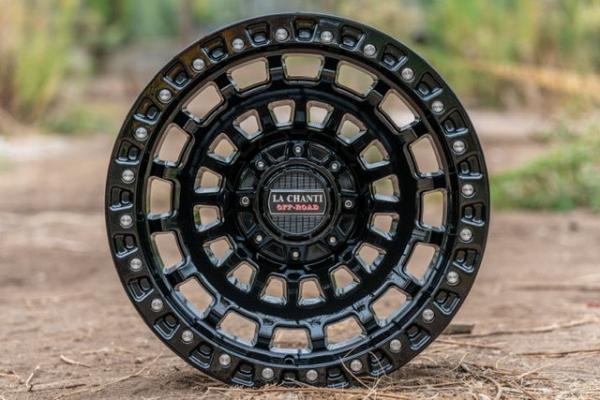 La Chanti Offraod LC-OF 6 12x20 GLOSS BLACK ET -25 6x135/139,7 87,1
